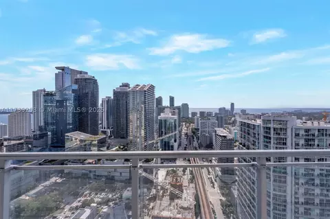 92 SW 3rd St #4105, Miami, FL 33130