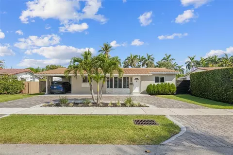 1017 NE 3rd St, Hallandale Beach, FL 33009