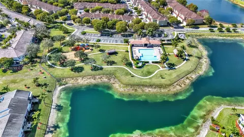 2351 SE 23rd Dr #2351, Homestead, FL 33035