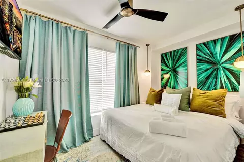 100 Collins Ave #311, Miami Beach, FL 33139