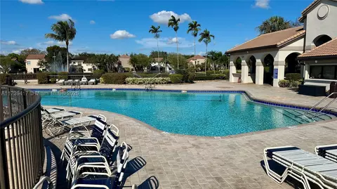 10700 NW 14th St #144, Plantation, FL 33322