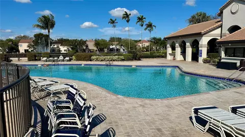 10700 NW 14th St #144, Plantation, FL 33322