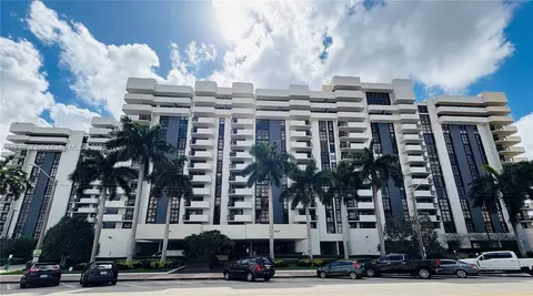 600 Biltmore Way #318, Coral Gables, FL 33134