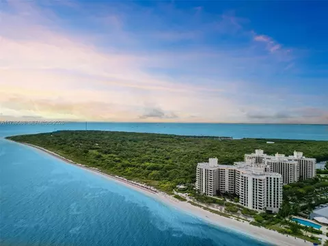 View/Area - 1121 Crandon Blvd #E503, Key Biscayne, FL 33149 photo 3 of 4