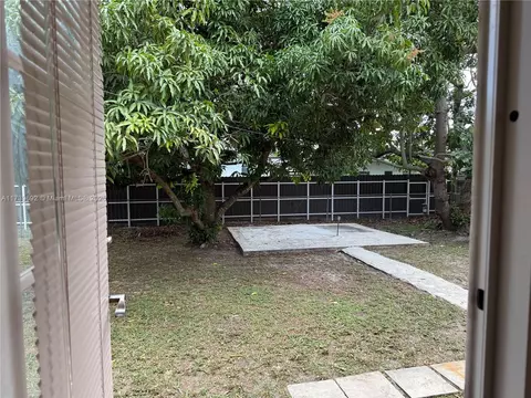 60 W 57th St, Hialeah, FL 33012 photo 5
