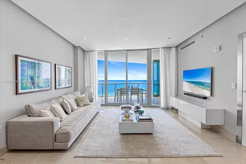17121 Collins Ave #1404, Sunny Isles Beach, FL 33160
