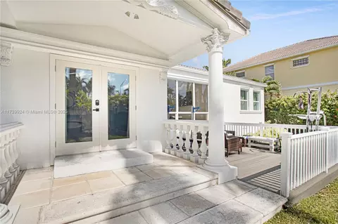 923 Hollywood Blvd, Hollywood, FL 33019