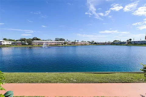 925 SW 11th Ave #2J, Hallandale Beach, FL 33009