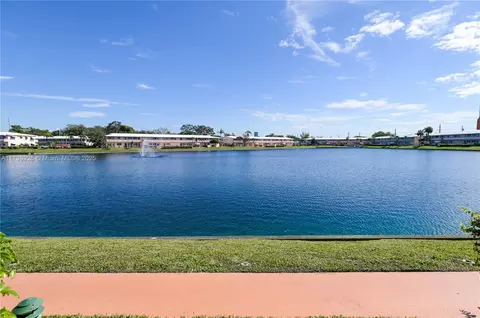 925 SW 11th Ave #2J, Hallandale Beach, FL 33009
