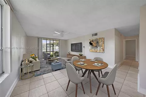 7175 Orange Dr #114H, Davie, FL 33314