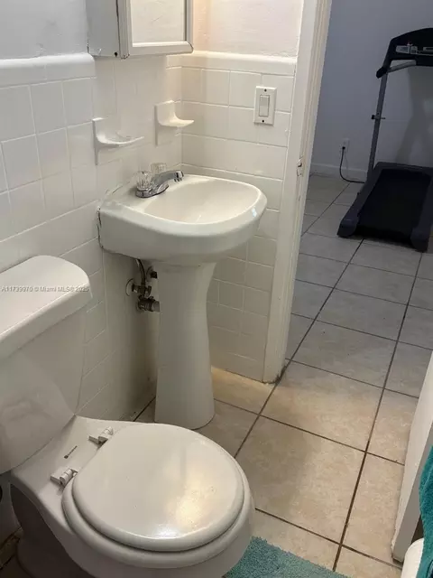 1116 E River Dr, Margate, FL 33063 photo 21