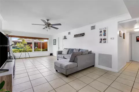 1116 E River Dr, Margate, FL 33063 photo 6