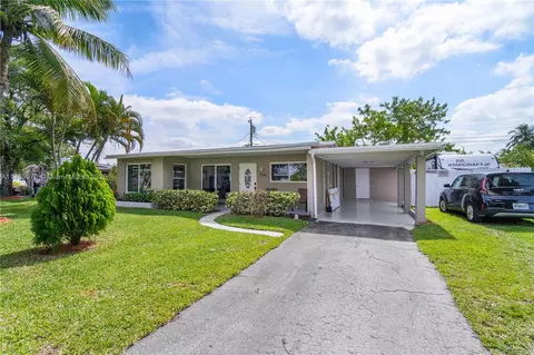 1116 E River Dr, Margate, FL 33063 photo 2