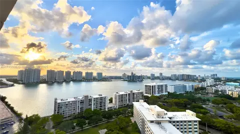 231 174th St #2402, Sunny Isles Beach, FL 33160