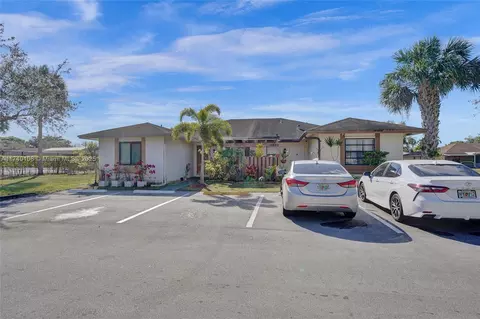 10926 NW 29th Pl, Sunrise, FL 33322