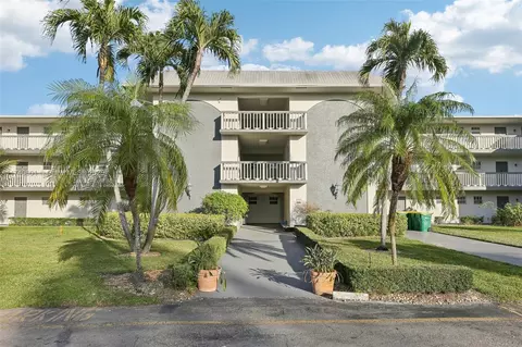 1001 Hillcrest Ct #209, Hollywood, FL 33021