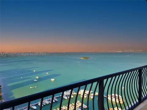 555 NE 15th St #33D, Miami, FL 33132