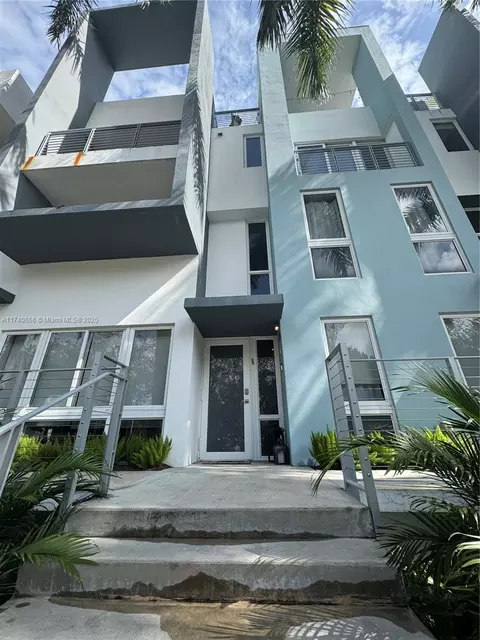 107 N Shore Dr #107, Miami Beach, FL 33141