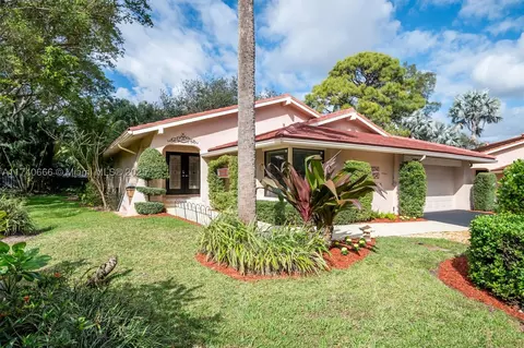 1996 Deer Creek Hollows Trl, Deerfield Beach, FL 33442