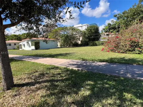 25 Sevilla Ave, Coral Gables, FL 33134