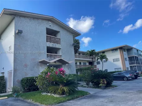 17090 NE 14th Ave #314, Miami, FL 33162