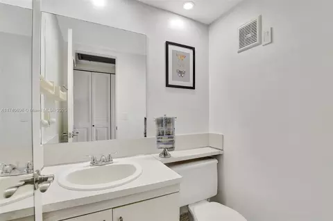 3034 Harwood D #3034, Deerfield Beach, FL 33442 photo 8