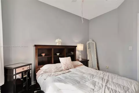 Bedroom - 112 Lighthouse Cir #H, Tequesta, FL 33469 photo 3 of 3