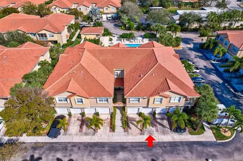 View/Area - 112 Lighthouse Cir #H, Tequesta, FL 33469 photo 3 of 9