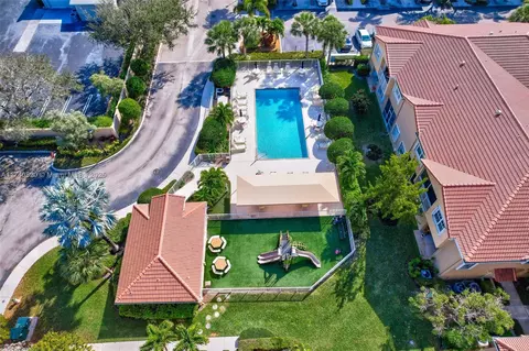 View/Area - 112 Lighthouse Cir #H, Tequesta, FL 33469 photo 5 of 9