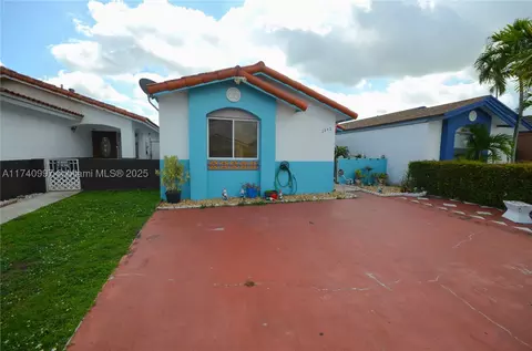 2842 W 74th Pl, Hialeah, FL 33018