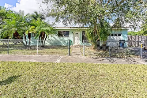 950 NW 16th Ave, Homestead, FL 33030