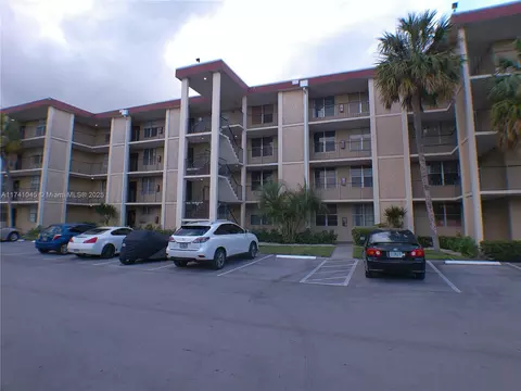 2601 NW 48th Ter #241, Lauderdale Lakes, FL 33313