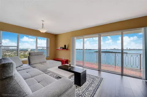 11111 Biscayne Blvd #16A, Miami, FL 33181