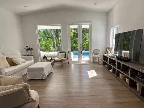 515 Warren Ln, Key Biscayne, FL 33149 photo 6