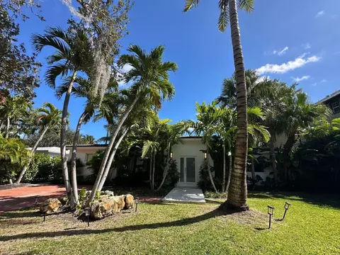 515 Warren Ln, Key Biscayne, FL 33149 photo 2