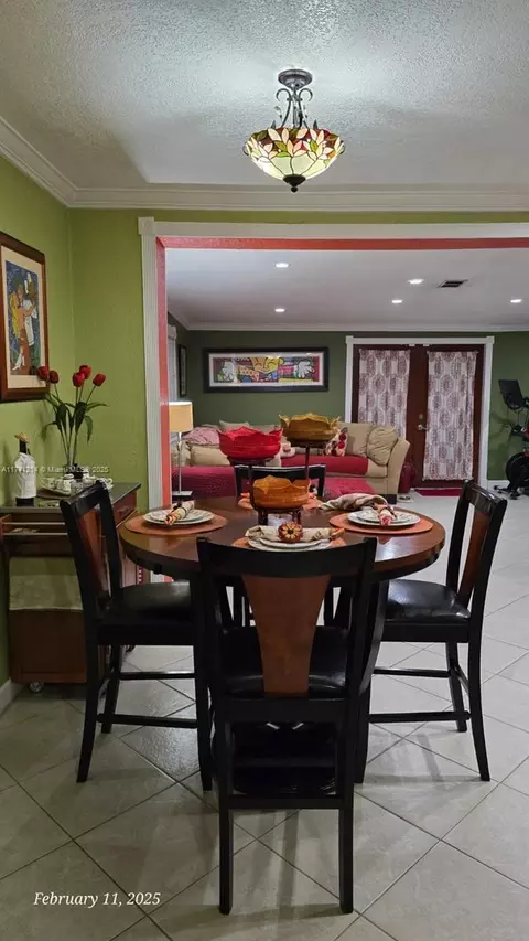Dining - 761 NE 4th Pl, Hialeah, FL 33010 photo 2 of 2
