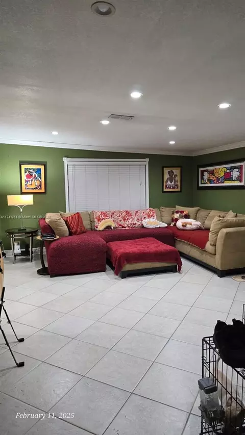 Other - 761 NE 4th Pl, Hialeah, FL 33010 photo 7 of 10