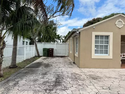 Exterior - 761 NE 4th Pl, Hialeah, FL 33010 photo 4 of 6