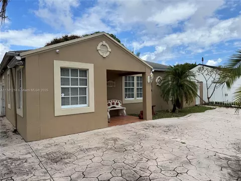 Exterior - 761 NE 4th Pl, Hialeah, FL 33010 photo 3 of 6