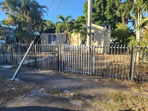 2231 NW 86th St, Miami, FL 33147