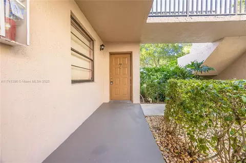 9740 W Mcnab Rd #111, Tamarac, FL 33321