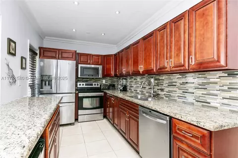 3131 S Ocean Dr #211, Hallandale Beach, FL 33009