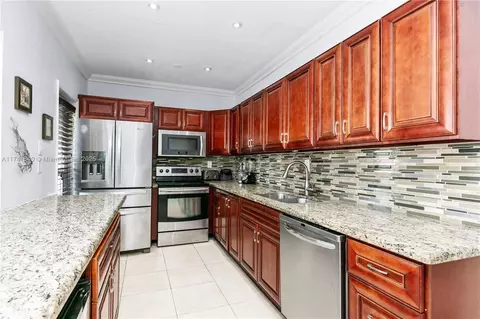 3131 S Ocean Dr #211, Hallandale Beach, FL 33009