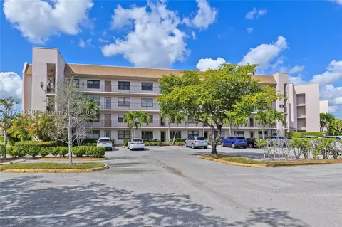2981 N Nob Hill Rd #405, Sunrise, FL 33322