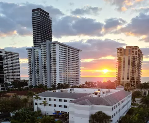 3113 S Ocean Dr #804, Hallandale Beach, FL 33009