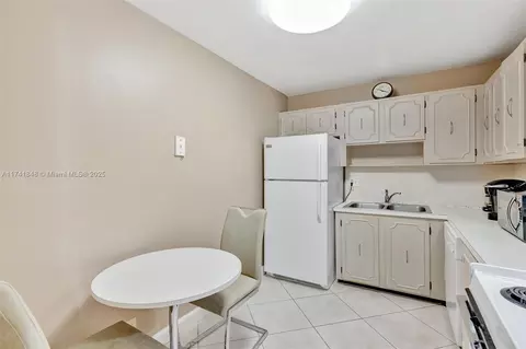 3113 S Ocean Dr #804, Hallandale Beach, FL 33009 photo 19