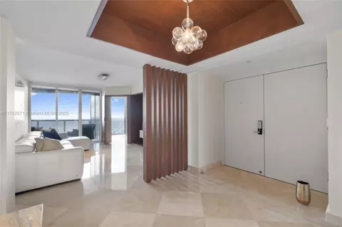 18911 Collins Ave #1004, Sunny Isles Beach, FL 33160