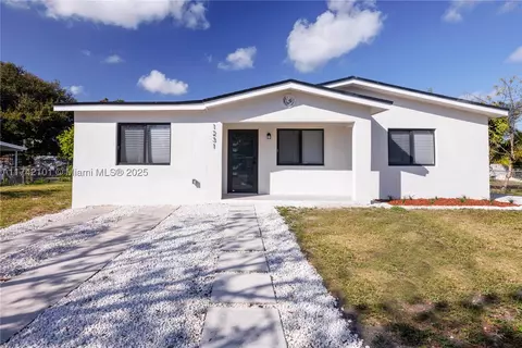 1231 NW 114th St, Miami, FL 33167