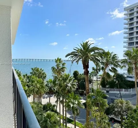 1450 Brickell Bay Dr #605, Miami, FL 33131