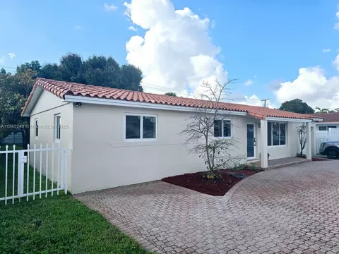 540 W 77th St, Hialeah, FL 33014 photo 1